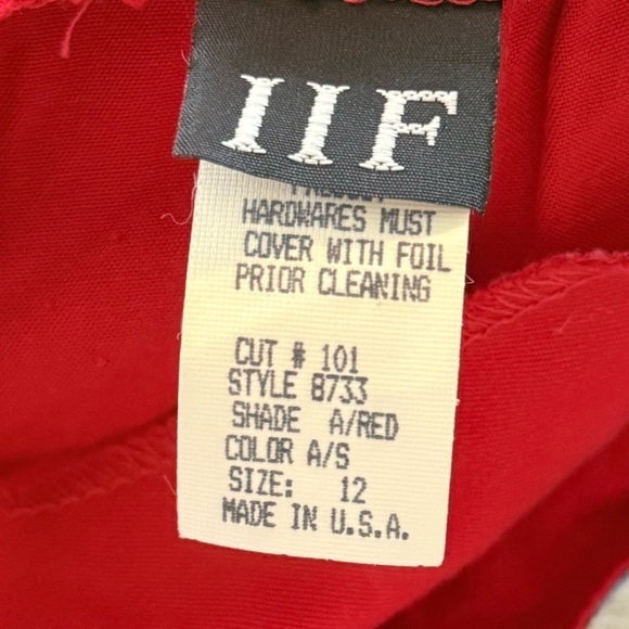 Vintage IIF Red Butterfly High Waisted Shorts Gold Medallion Belt Size 12 USA - Picture 8 of 9